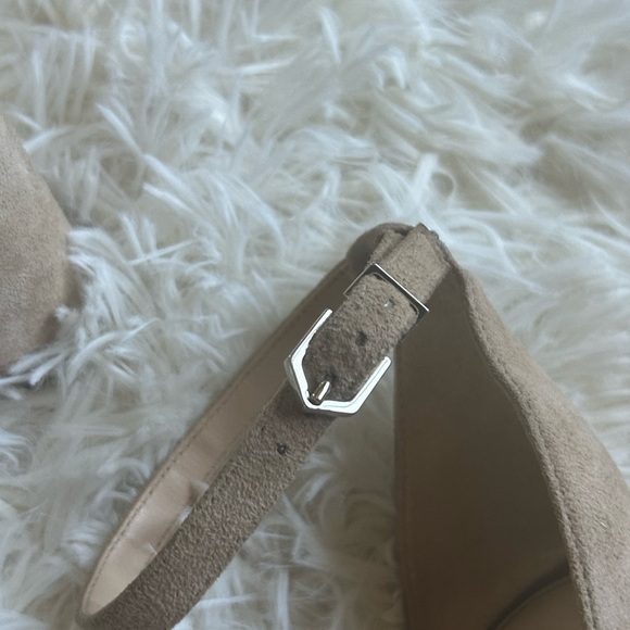 Sam Edelman neutral nude faux suede block heel ankle strap size 8 M - Picture 2 of 9